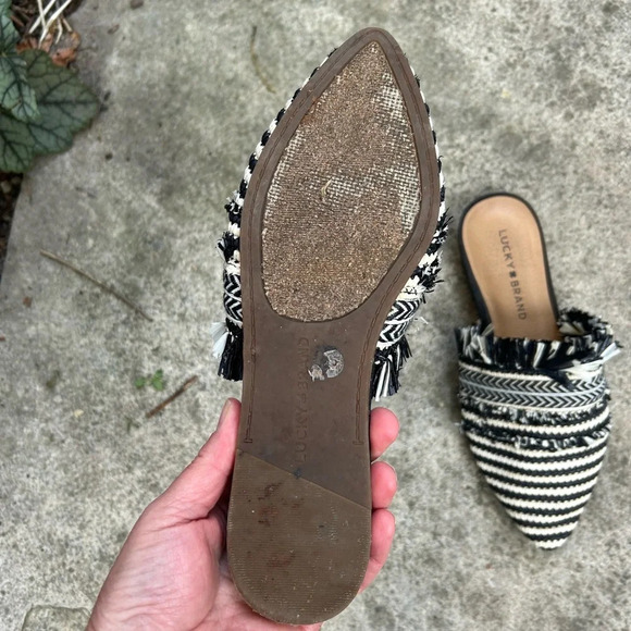 Lucky Brand Baoss Mule, size  6 - Picture 8 of 9